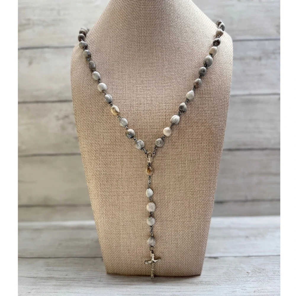 Natural Jobs Tears Seed Rosary Necklace Silver Tone Crucifix Virgin Mary Medal